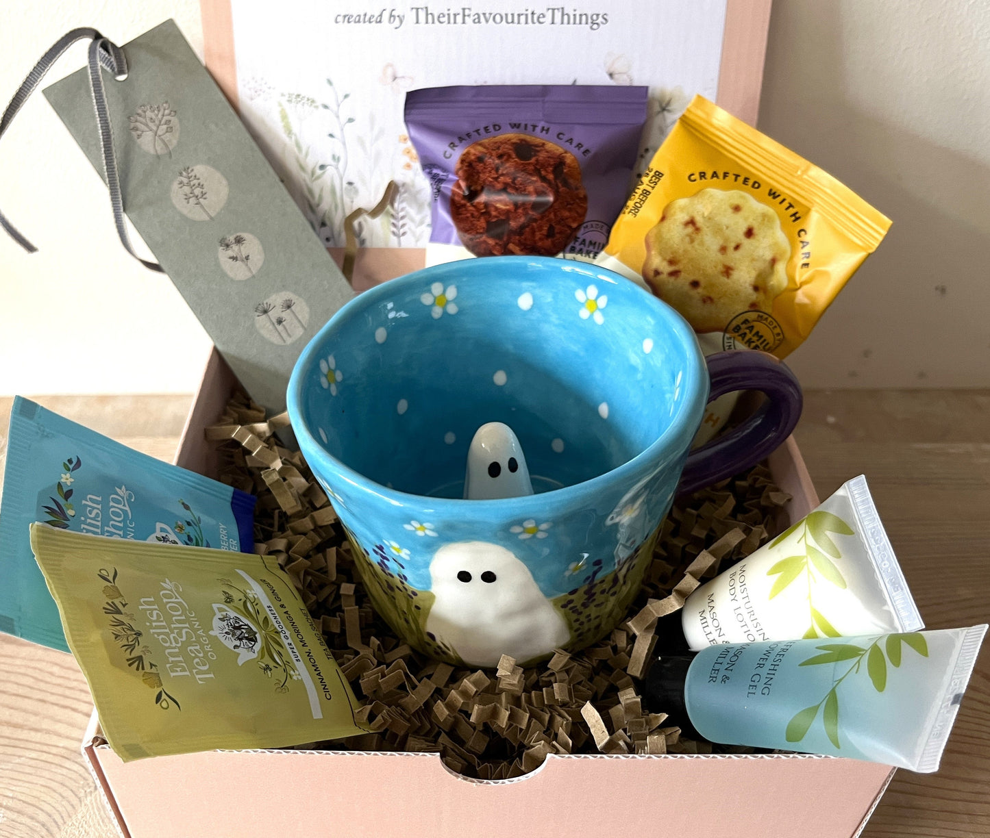 Millie's Pottery Blue Sky White Daisies with Peek-a-boo Ghost Gift Set